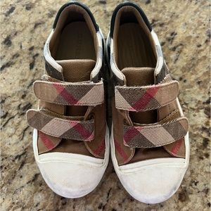 Burberry Boys sneakers